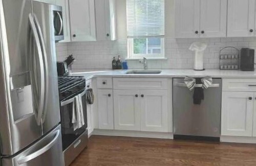 Hillside House | Modern 3bd/2ba 8 mins from EWR