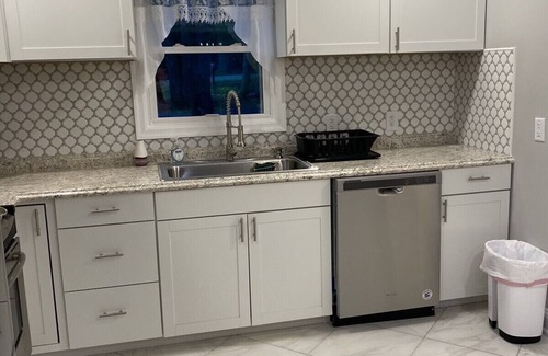 Albrightsville House | Modern 3BDR House near Lake with Hot Tub/Game Room/Fireplace/Community Pool