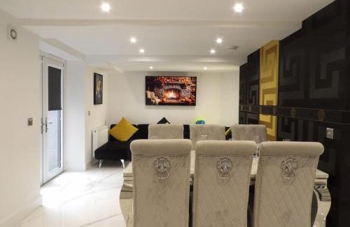 Murrayfield Apartment | Modern 3BHK near Edinburgh zoo