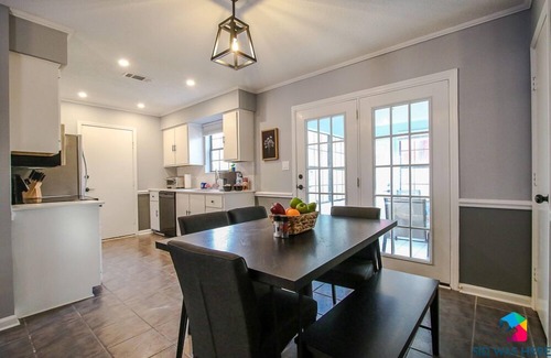 Savannah House | Modern 3BR Home, 25 Mins to Tybee + Pets