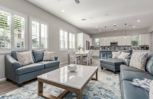 Goodyear House | Modern 3BR Home in Goodyear – Stylish, Spacious & Family-Friendly!