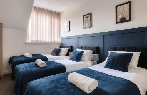 Manchester Apartment | Modern 3BR Home Pet Friendly Near City Centre