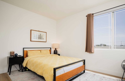 Pico-Union Apartment | Modern 3BR in the Heart of K-Town near Pico Union