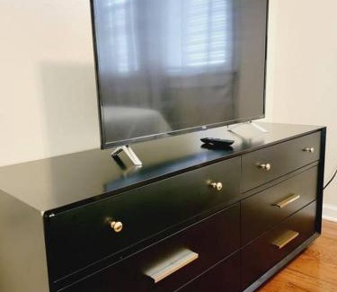 Greenville House | Modern 4 Bed Rooms Jersey City, NJ Easy Access to Manhattan
