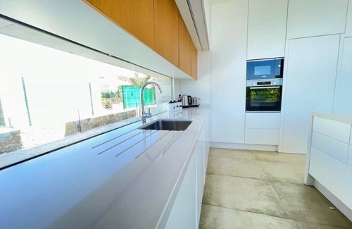 Lo Rufete Villa | Modern 4 Bed Villa with Pool LC4