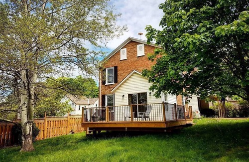 Prince Edward House | Modern 4BR Harbourfront Century Home
