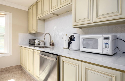 Chino House | Modern 4BR Retreat with Charming Interiors&Comfort