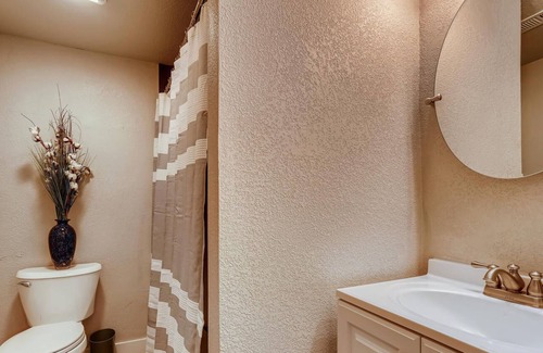 South Westminster House | Modern 5 Bedroom/3 Bath Westminster Ranch Home