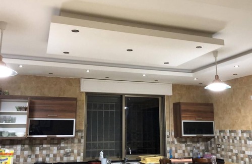 Amman Villa | Modern 500 sqm Villa - Strategically located over Airport highway - Family/Group
