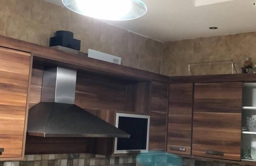 Amman Villa | Modern 500 sqm Villa - Strategically located over Airport highway - Family/Group