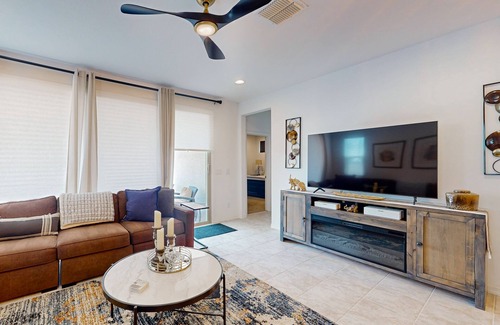 Goodyear House | Modern 55+ home with community pool, clubhouse, gym, pickleball