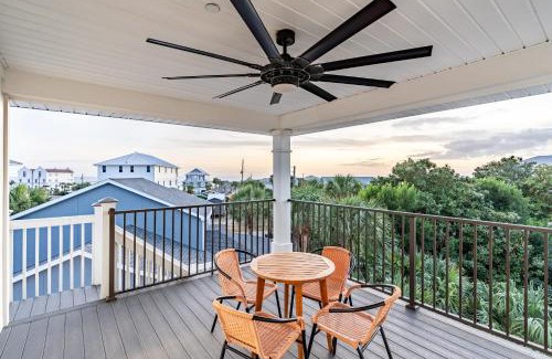 Bahama Beach House | Modern 5BDR w Private Pool 2 min Walk to the Beach Montoute by AvantStay