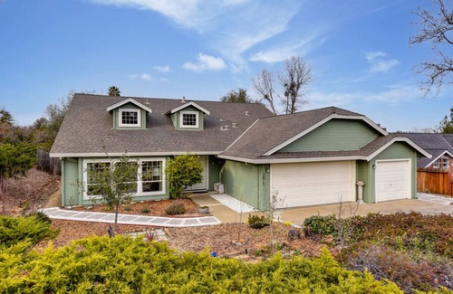 Cameron Park House | Modern 5BR in Cameron Park Lake