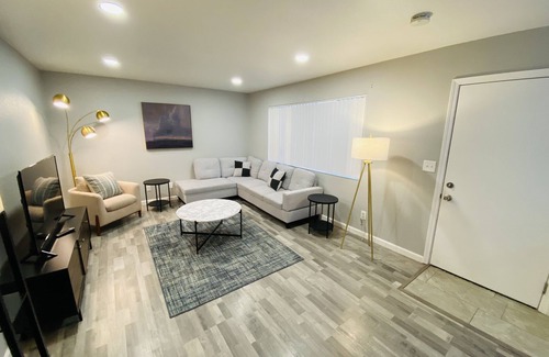 Modesto Condo | Modern and Bright Downtown Retreat.