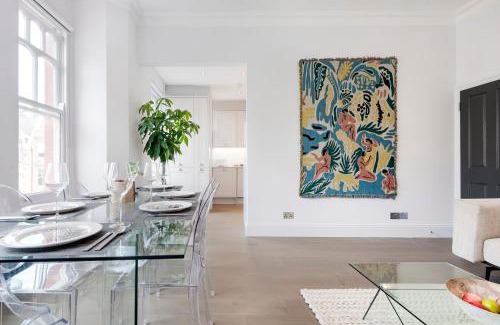 Highgate Apartment | Modern and Bright Highgate Gem