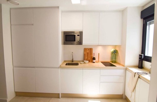 El Molinillo Apartment | Modern and Charming flat in Malaga by SharingCo