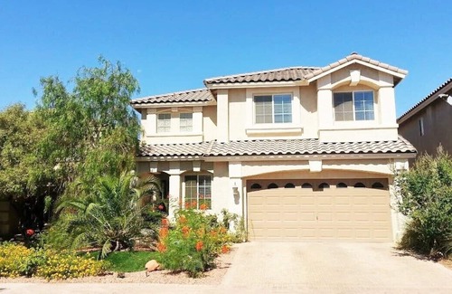 Enterprise House | Modern and cozy house minutes away from the strip in an upscale Las Vegas area