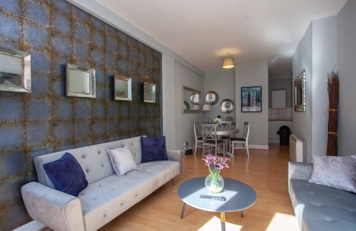 City Centre Glasgow Condo | Modern and refurbished Flat in Merchant City