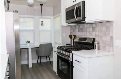 Bakersfield House | Modern and Relaxing Home