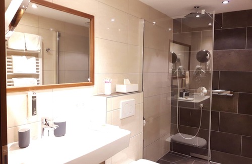 Kappl Apartment | Modern and spacious apartment for max. 4 people with mountain view and balcony