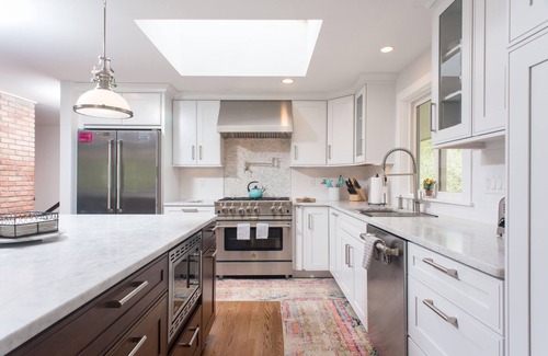 Lee House | Modern And Spacious Berkshires Retreat 5 bdrm 3 bath