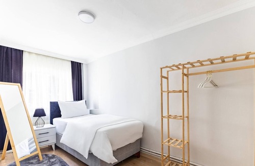 Rasimpasa Apartment | Modern and Spacious Flat in the Heart of Kadikoy