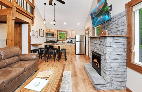 Lake George Cabin | Modern and Spacious Cabin w/Firepit - Walkable to Beach & Close to Town!