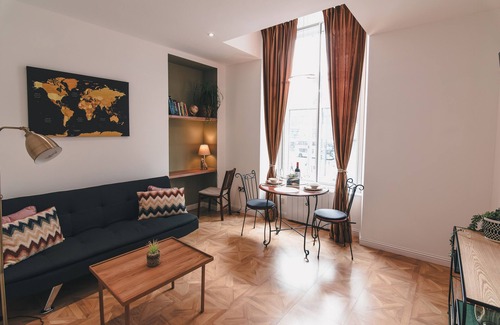 Central Aberdeen Apartment | Modern and Stylish City Centre Apartment , free WiFi