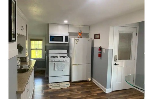 Two Rivers Apartment | Modern and stylish upstairs one bedroom apartment.