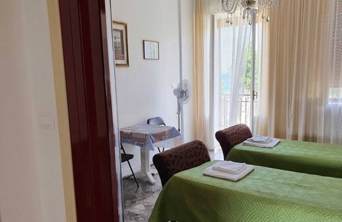 Rivabella Apartment | Modern apartment 10 meters from the beach