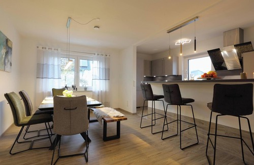 Mastershausen Apartment | Modern Apartment "Zweiradparadies" with Wi-Fi, Terrace & Garden
