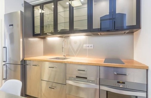 El Putget i Farro Apartment | Modern apartment for 4 in exclusive residential areas of Barcelona