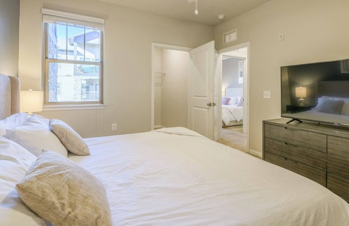 Fort Collins Apartment | Modern Apartment in Prime Location (ID2787X57)