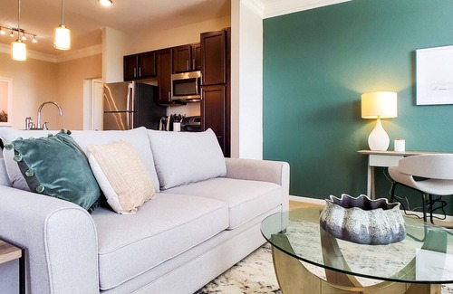 Fort Collins Apartment | Modern Apartment in Prime Location (ID5013X37)