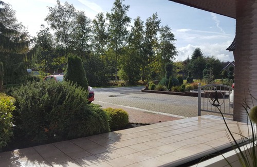 Wiesmoor Apartment | Modern apartment in an idyllic canal location in Wiesmoor-Ostfriesland