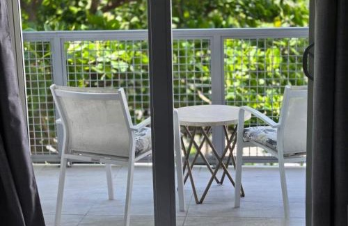 Midtown Apartment | Modern apartment in Edgewater