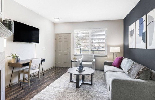 Lafayette Apartment | Modern Apartment in Prime Location (ID8391X41)