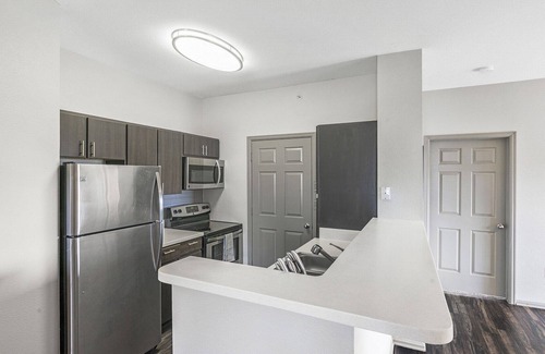 Lafayette Apartment | Modern Apartment in Prime Location (ID8391X41)