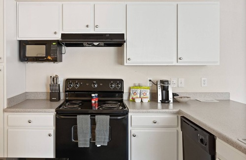 Mount Juliet Apartment | Modern Apartment in Prime Location (ID2693X56)