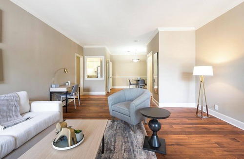 Green Hills Apartment | Modern Apartment in Prime Location (ID9741X91)