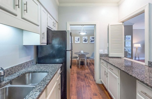 Green Hills Apartment | Modern Apartment in Prime Location (ID9741X91)