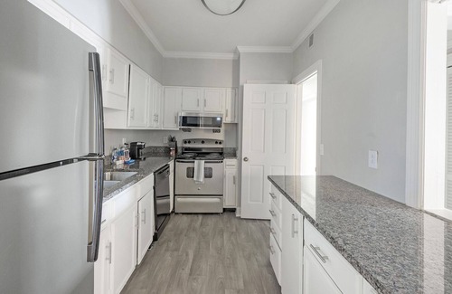 Green Hills Apartment | Modern Apartment in Prime Location (ID1242X717)