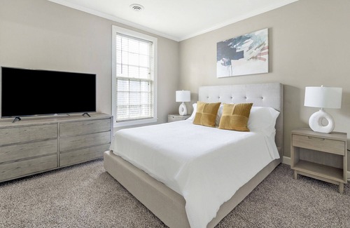 Green Hills Apartment | Modern Apartment in Prime Location (ID1242X717)