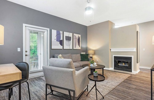 Southwest Raleigh Apartment | Modern Apartment in Prime Location (ID9387X33)