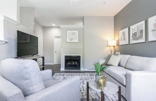 Southwest Raleigh Apartment | Modern Apartment in Prime Location (ID8636X41)