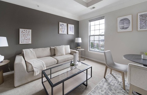 Carmel Apartment | Modern Apartment in Prime Location (ID1193X952)