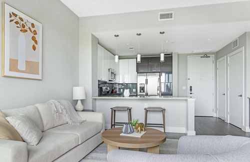 Knox - Henderson Apartment | Modern Apartment in Prime Location (ID5623X48)