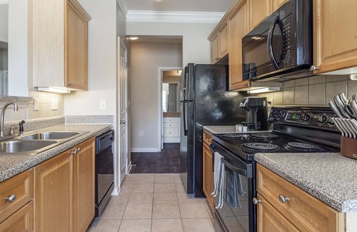 Duluth Apartment | Modern Apartment in Prime Location (ID4486X21)