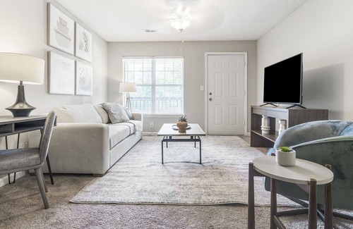 Durham Apartment | Modern Apartment in Prime Location (ID8449X87)