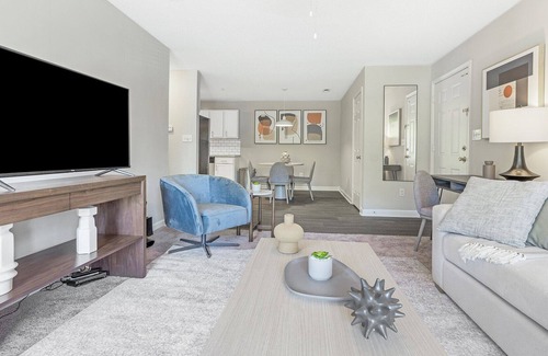 Durham Apartment | Modern Apartment in Prime Location (ID8449X87)